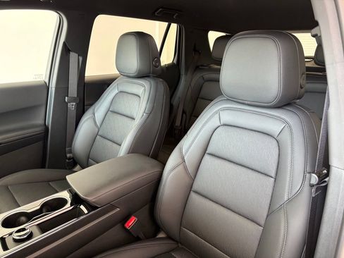 New 2027 Chevrolet Equinox LT w/ Convenience Package II FWD image 30