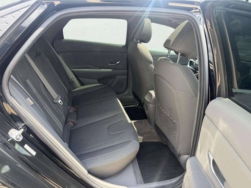 Used 2025 Hyundai Elantra SEL w/ Cargo Package FWD image 13