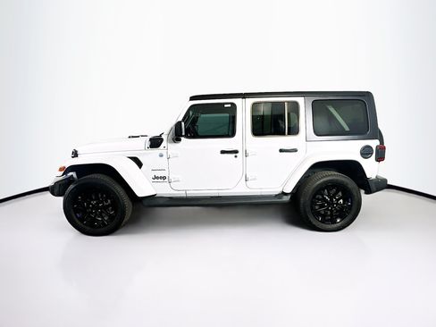 Used 2023 Jeep Wrangler Unlimited Sahara AWD/4WD image 4