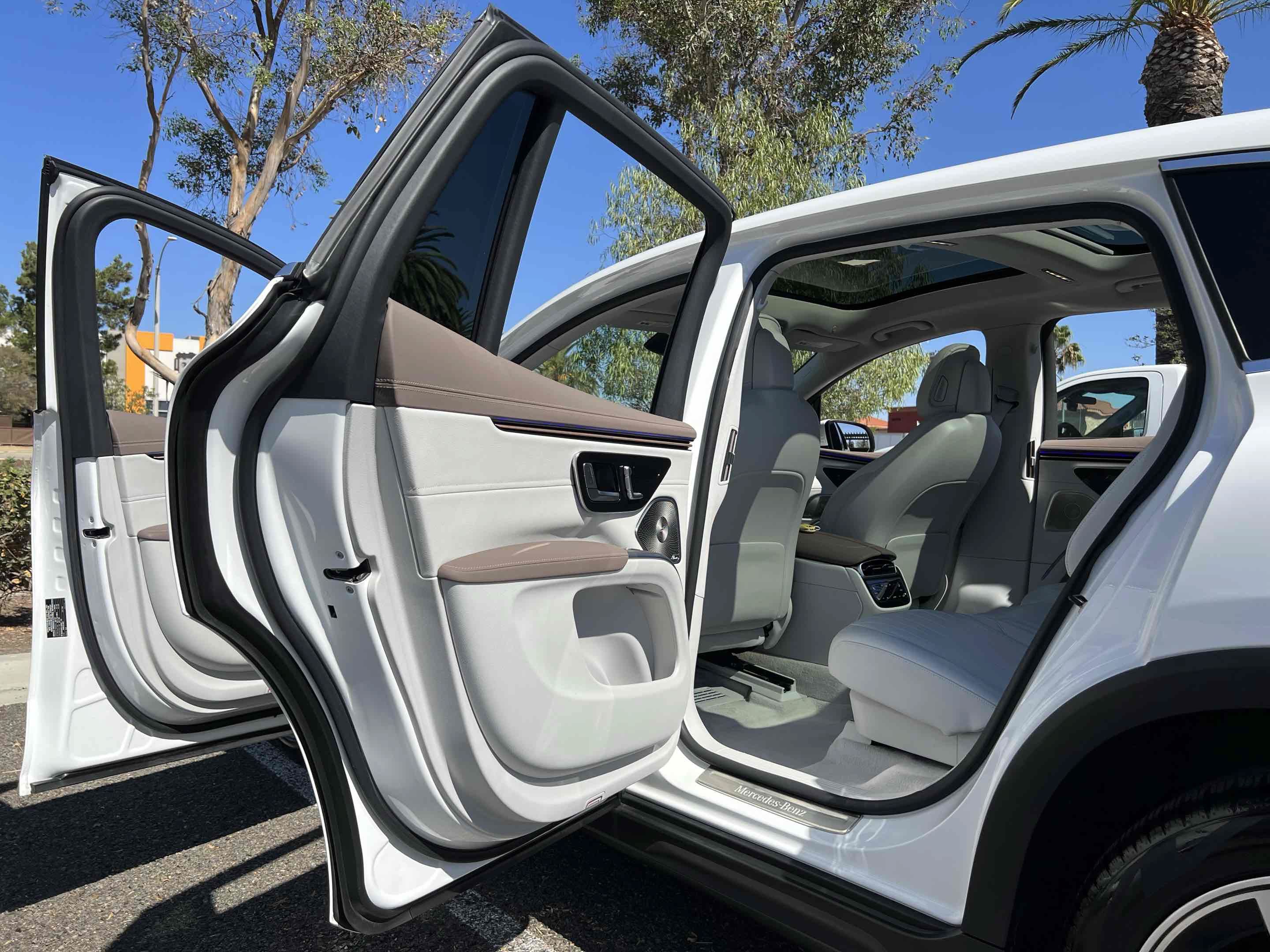 Used 2023 Mercedes-Benz EQS 450+ SUV image 56