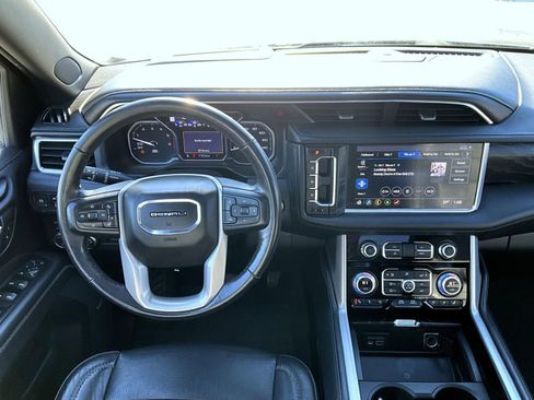 Used 2021 GMC Yukon Denali w/ Denali Ultimate Package image 14