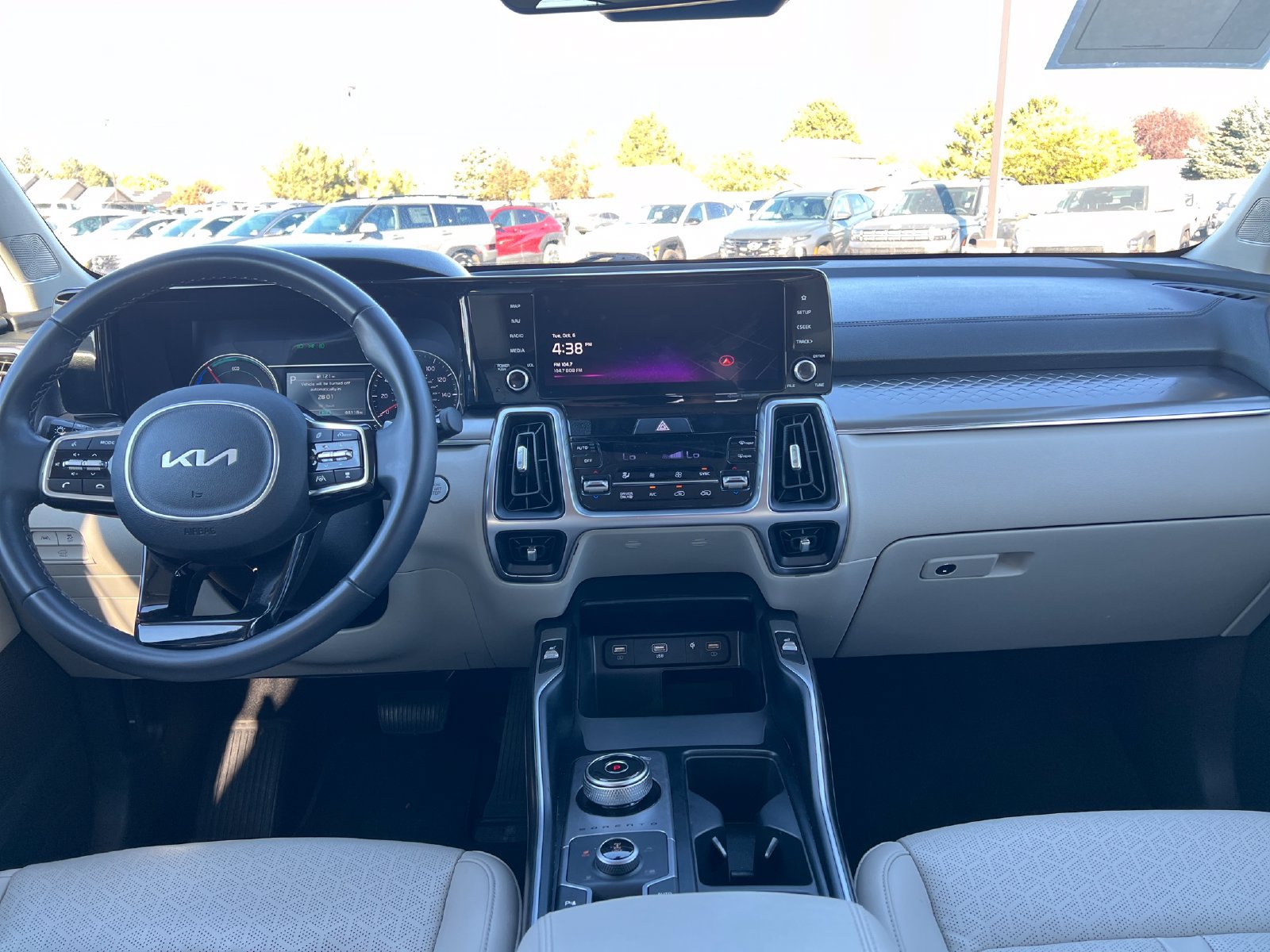 Used 2023 Kia Sorento EX AWD/4WD image 12