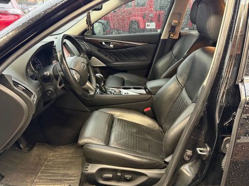 Used 2017 INFINITI Q50 Red Sport 400 image 10