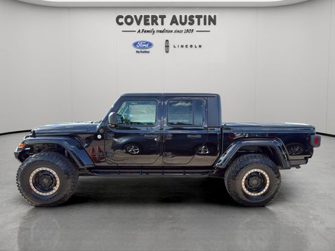 Used 2020 Jeep Gladiator Sport w/ Quick Order Package 24S AWD/4WD image 2