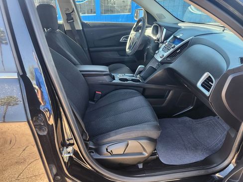 Used 2015 Chevrolet Equinox LS image 17