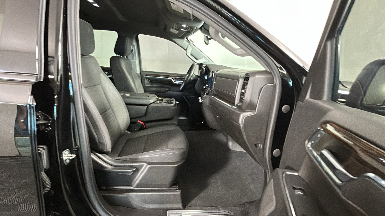 Used 2023 GMC Sierra 1500 Elevation AWD/4WD image 37