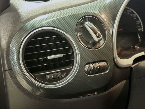 Used 2013 Volkswagen Beetle 2.0T image 12