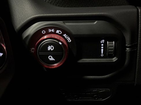 Used 2025 Jeep Gladiator Rubicon image 19