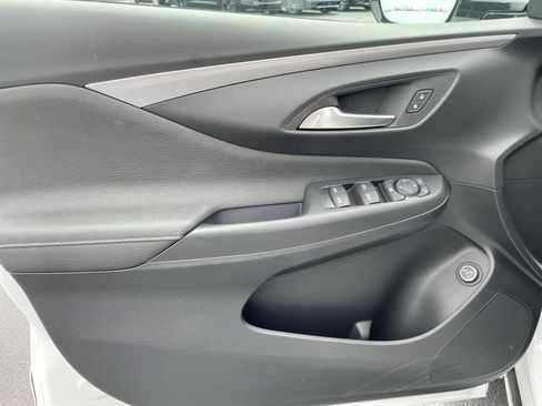 New 2026 Buick Envista Preferred FWD image 9