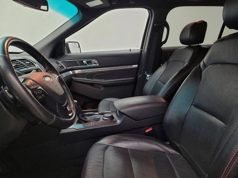 Used 2017 Ford Explorer Sport image 17