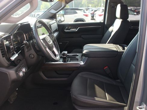 Used 2026 GMC Sierra 1500 SLT w/ SLT Premium Package AWD/4WD image 17