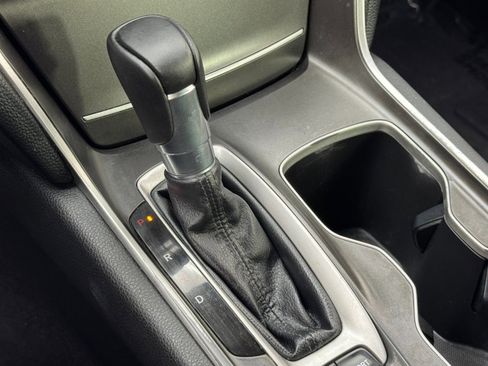 Used 2018 Honda Accord Sport image 27