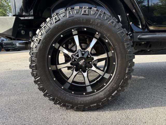 Used 2015 Jeep Wrangler Unlimited Rubicon w/ Connectivity Group AWD/4WD image 19