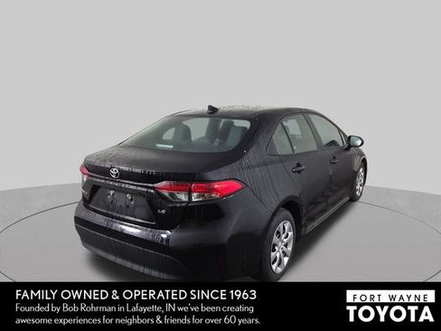 Used 2024 Toyota Corolla LE FWD image 7