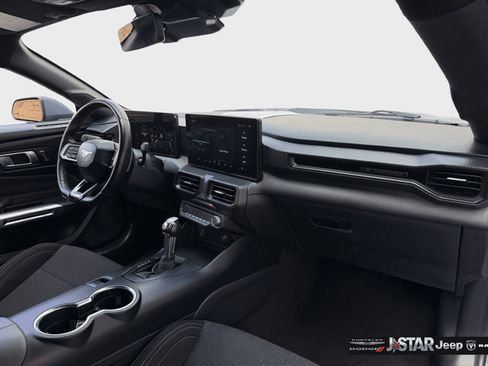 Used 2024 Ford Mustang GT RWD image 18