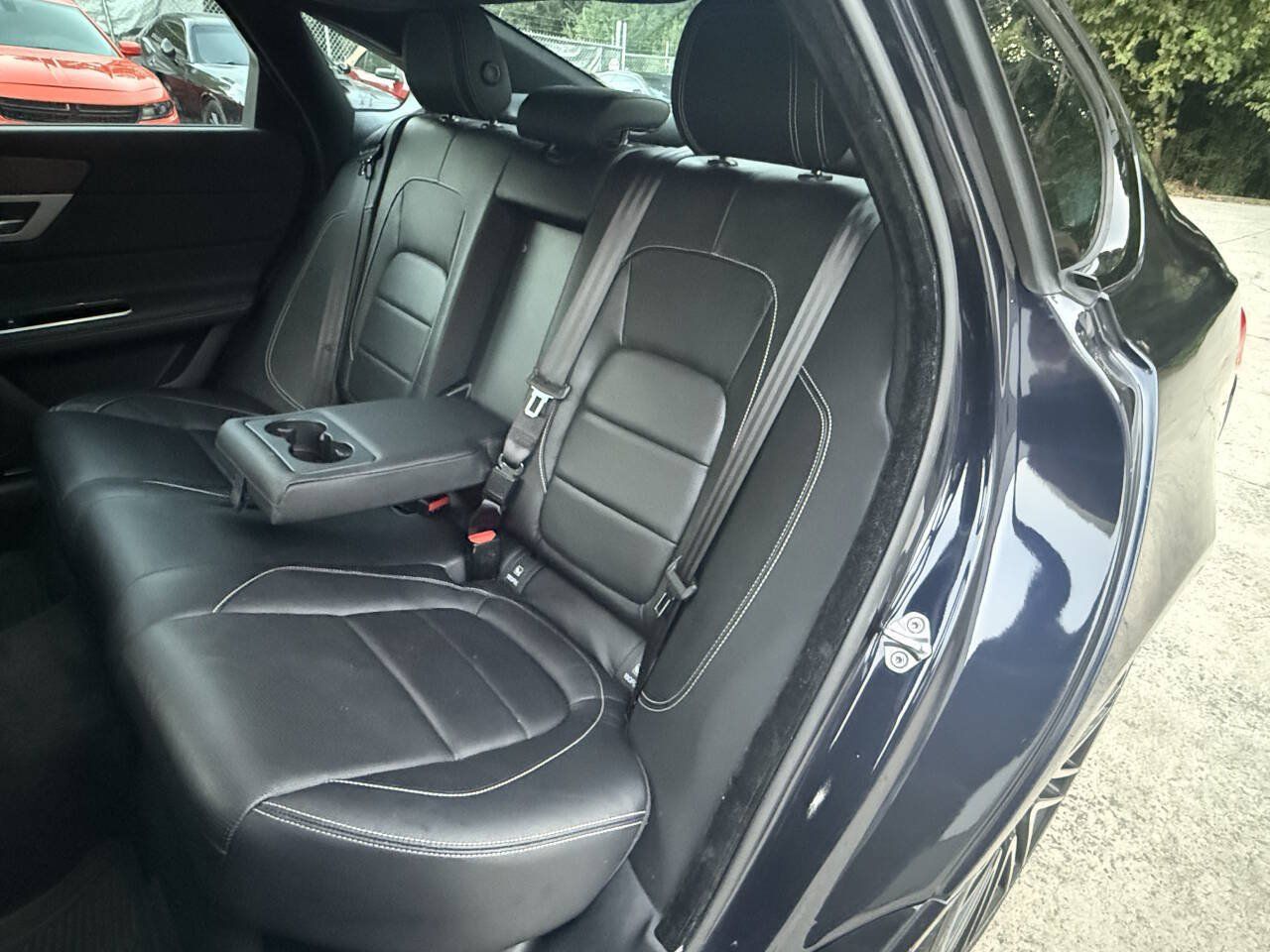 Used 2018 Jaguar XF R-Sport AWD/4WD image 25