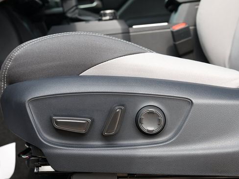 New 2025 Toyota Tacoma TRD Off-Road image 34