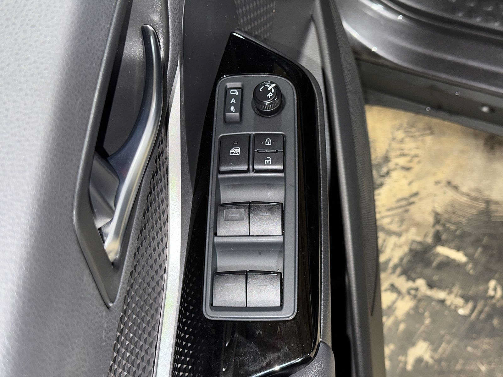 Used 2022 Toyota C-HR Nightshade FWD image 22