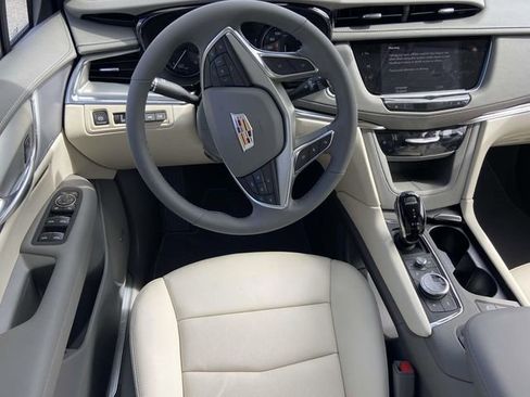 New 2026 Cadillac XT5 Premium Luxury w/ Driver Assist Package image 9