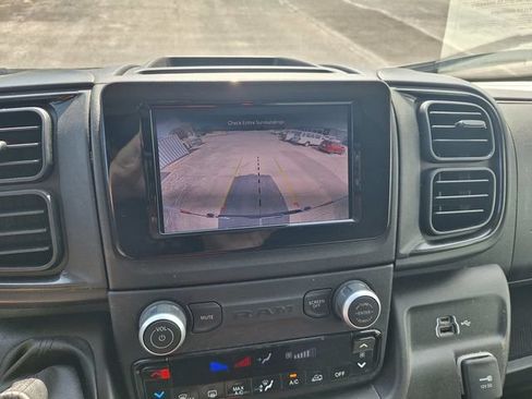 Used 2025 RAM ProMaster 2500 w/ U-Haul Equipment Group FWD image 23
