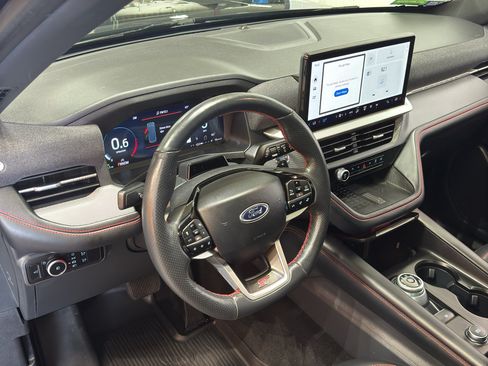 Used 2025 Ford Explorer ST AWD/4WD image 19