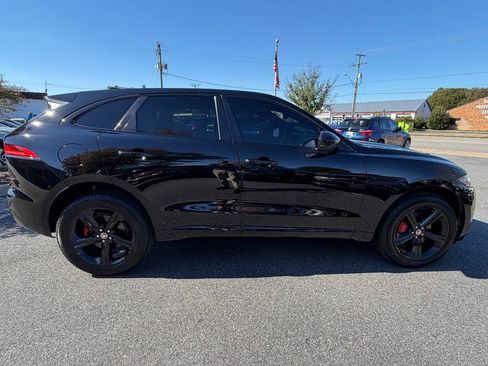 Used 2020 Jaguar F-PACE S image 25