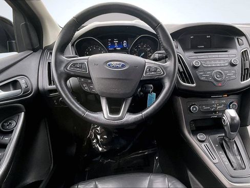Used 2015 Ford Focus SE w/ Equipment Group 201A image 5