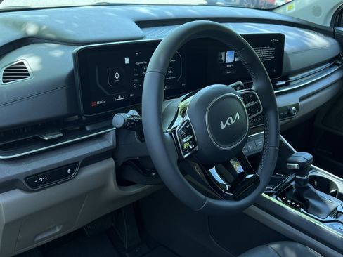 New 2026 Kia Carnival SX FWD image 21