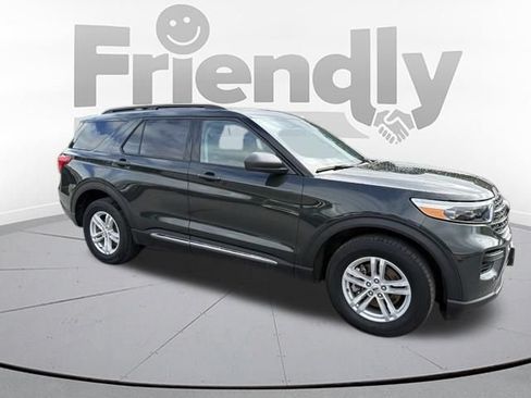 Used 2023 Ford Explorer XLT AWD/4WD image 10