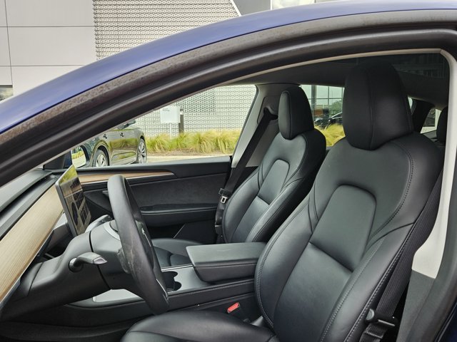 Used 2023 Tesla Model Y Long Range AWD/4WD image 7