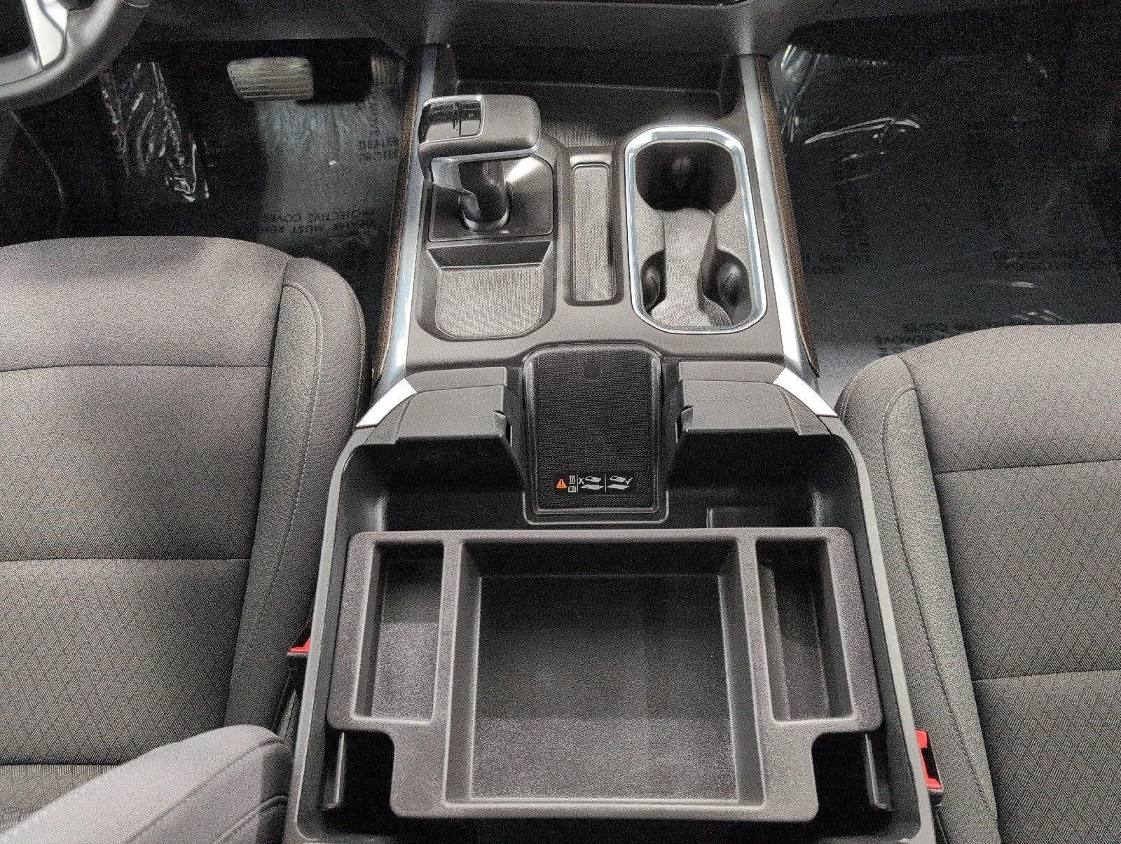 Used 2023 Chevrolet Silverado 1500 LT Trail Boss w/ LPO, Dark Essentials Package AWD/4WD image 17