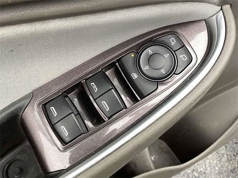 Used 2020 Chevrolet Malibu LT image 14