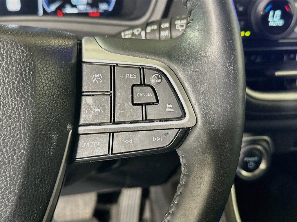 Used 2024 Toyota Grand Highlander AWD Hybrid image 17