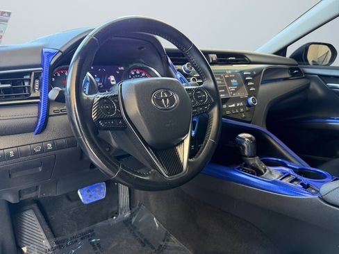 Used 2019 Toyota Camry XSE image 13