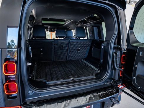 Used 2022 Land Rover Defender 110 X-Dynamic SE image 67