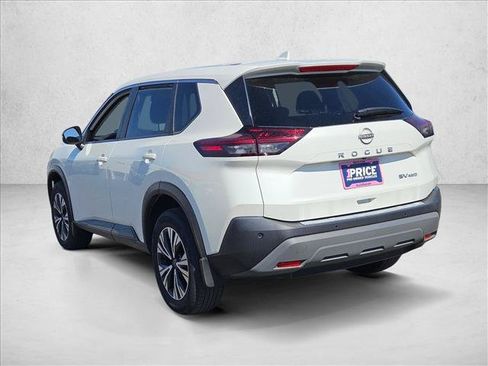 Used 2022 Nissan Rogue SV AWD/4WD image 7