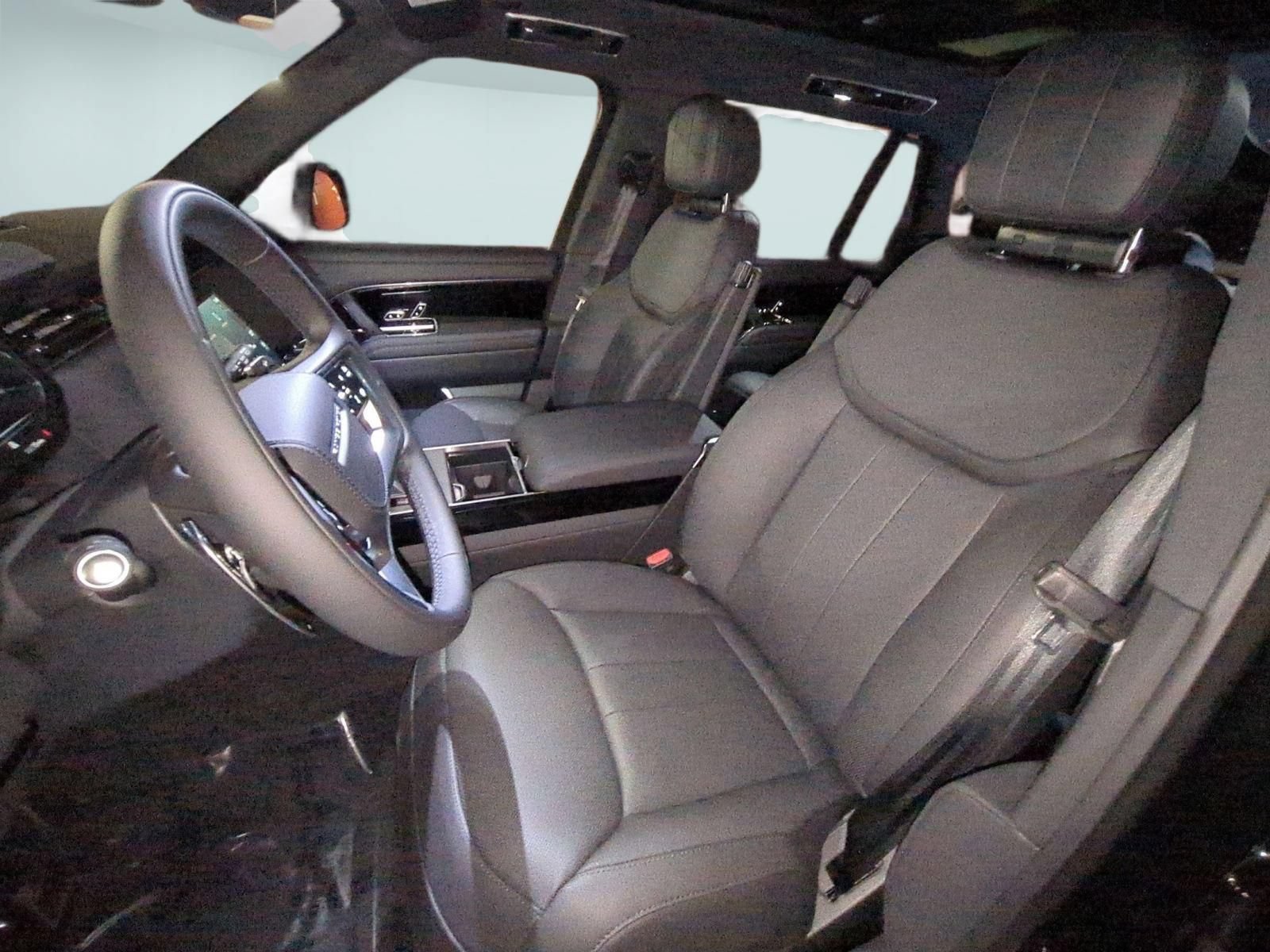 New 2026 Land Rover Range Rover Long Wheelbase SE AWD/4WD image 15
