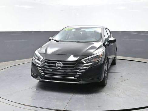Used 2025 Nissan Versa SV FWD image 12