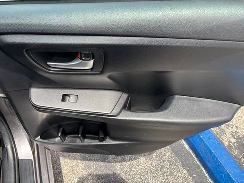 Used 2015 Toyota Camry SE FWD image 47