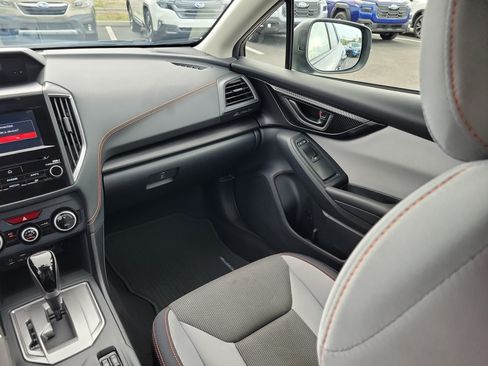 Used 2021 Subaru Crosstrek 2.0i Premium w/ Moonroof Package AWD/4WD image 18