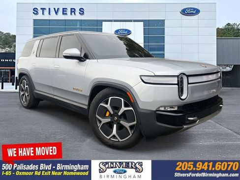 Used 2023 Rivian R1S Adventure image 1