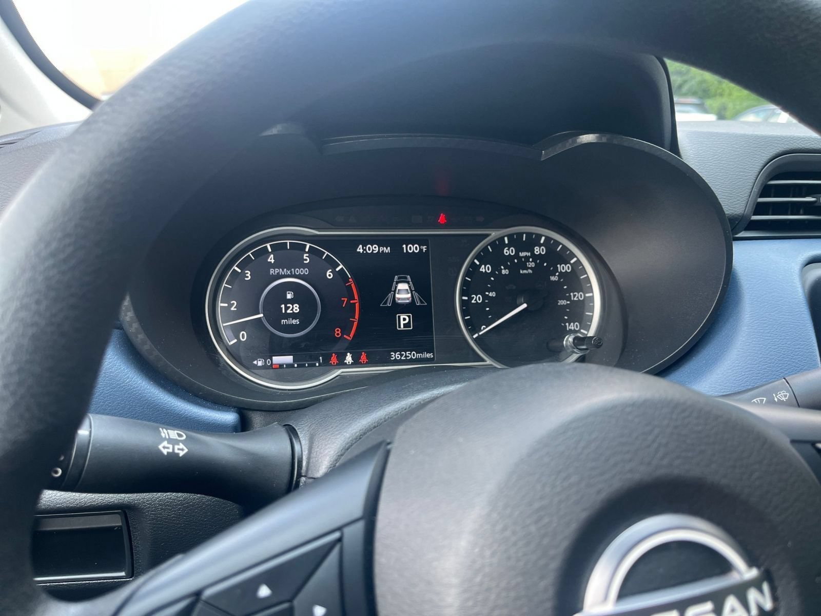 Used 2025 Nissan Versa SV FWD image 41