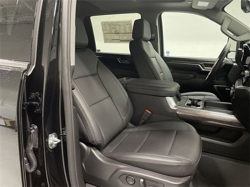 New 2026 Chevrolet Silverado 3500 LTZ w/ LTZ Convenience Package image 18