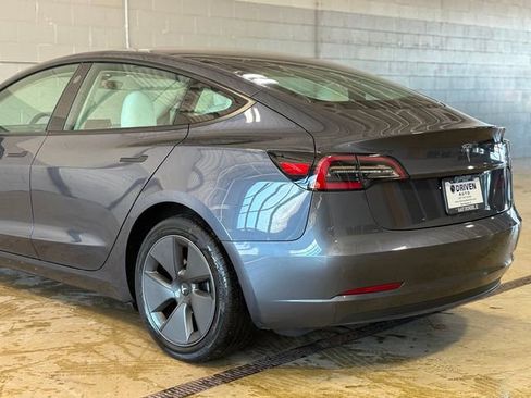 Used 2023 Tesla Model 3 Standard Range image 17