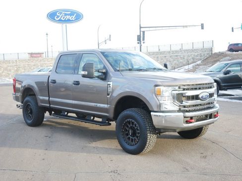 Used 2021 Ford F250 XLT image 3