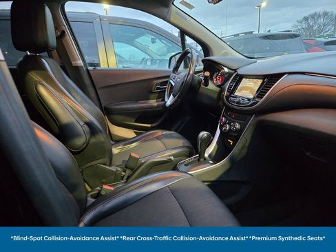 Used 2018 Chevrolet Trax LT w/ Driver Confidence Package image 7