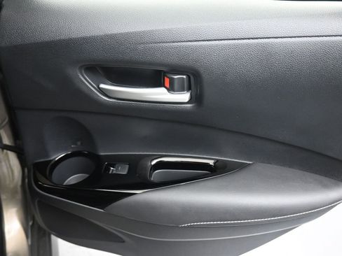 Used 2020 Toyota Corolla SE FWD image 34