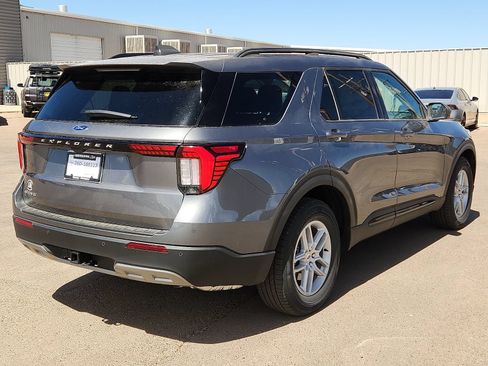 New 2026 Ford Explorer Active w/ Active Comfort Package RWD image 4