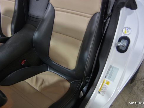 Used 2008 Pontiac Solstice Convertible w/ Premium Package image 19