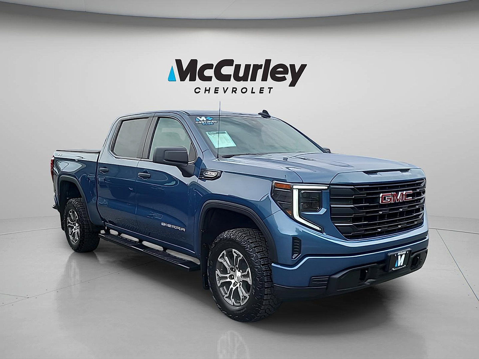 Used 2024 GMC Sierra 1500 Pro w/ Graphite Edition AWD/4WD image 1